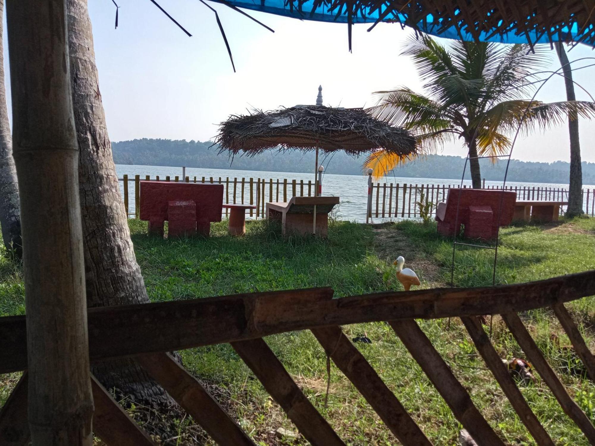 Lake Homes Varkala Extérieur photo